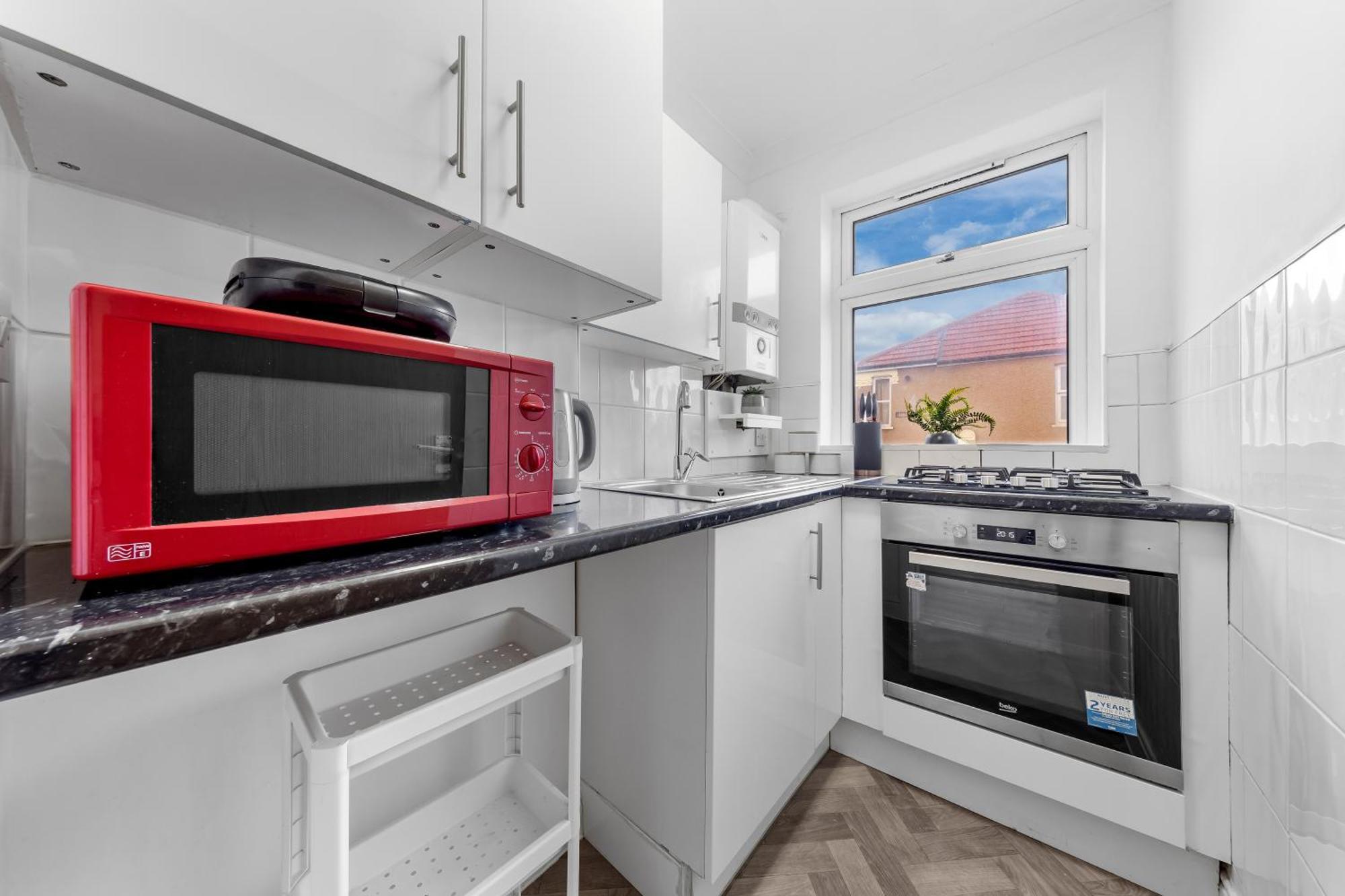 Green Hype - 10 Mins To Stadium - Sleeps 8 London Ngoại thất bức ảnh